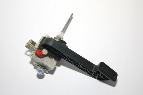 Mercedes-Benz C W203 Stellmotor Zentralverriegelung Tankklappe A2038201997