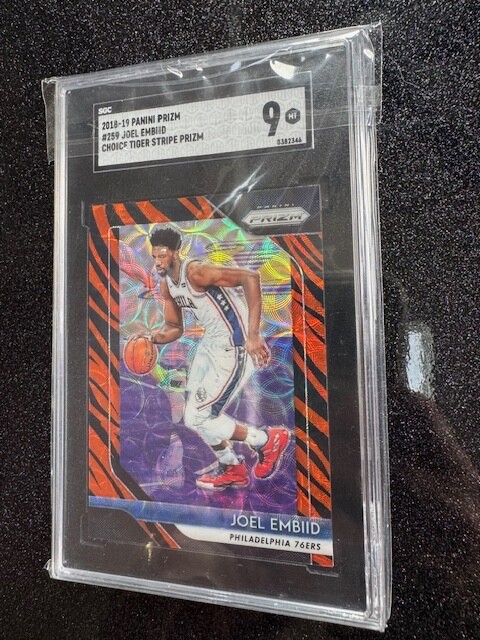 2018-19 Panini Prizm - Choice Tiger Stripe Prizm #259 Joel Embiid SCG 9 MINT