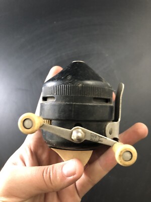 U4212 AR ZEBCO 202 FISHING REEL-Gs3 | eBay