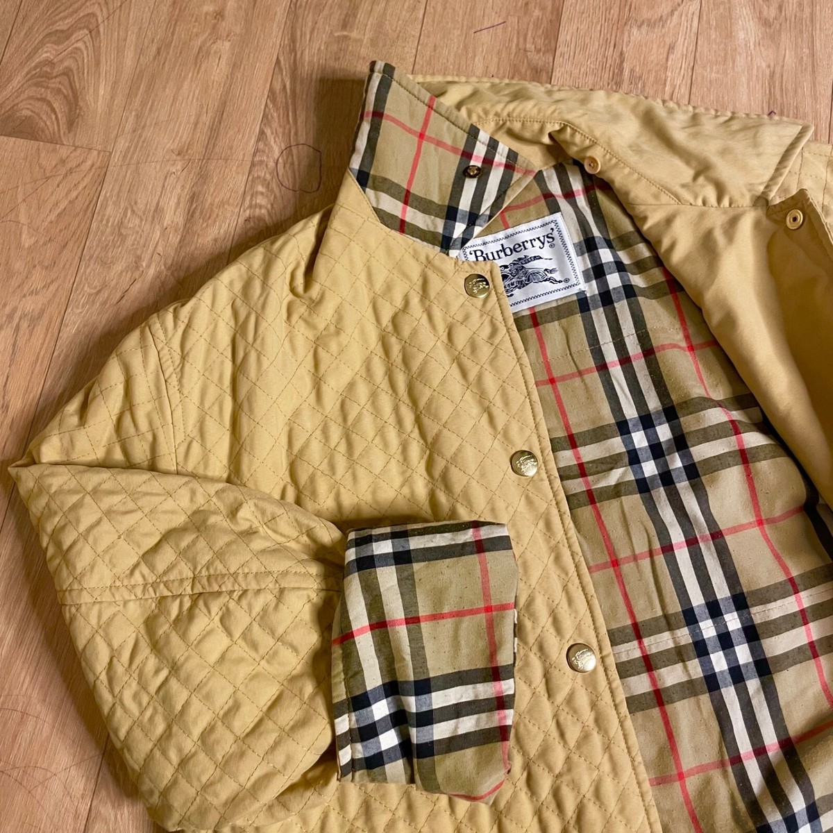 バーバリー　ブルゾン　ジャケット　ノバチェック　金ボタン　￼レディースM 黄色 BURBERRY - バーバリーズ 90s オールド 白タグ チェック柄 ノー