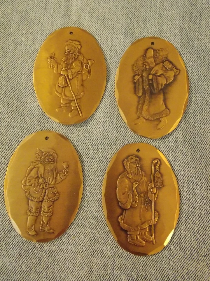 4 adornos de bronce de Navidad Wendell August Forge Kris Kringle/Santa 1994-1997 Foto 2 de 4