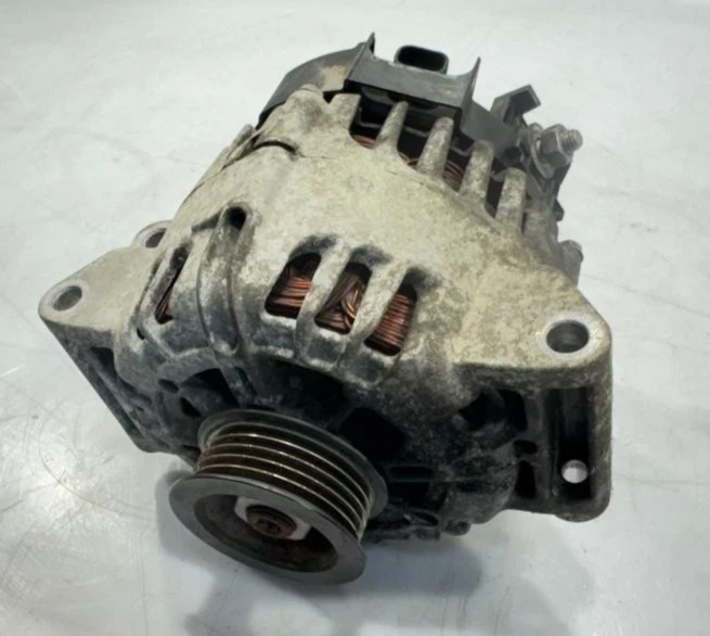 Alternador de terreno Chevy Equinox/GMC 2010-2017 P/N 13500315 genuino OEM usado Foto 2 de 4