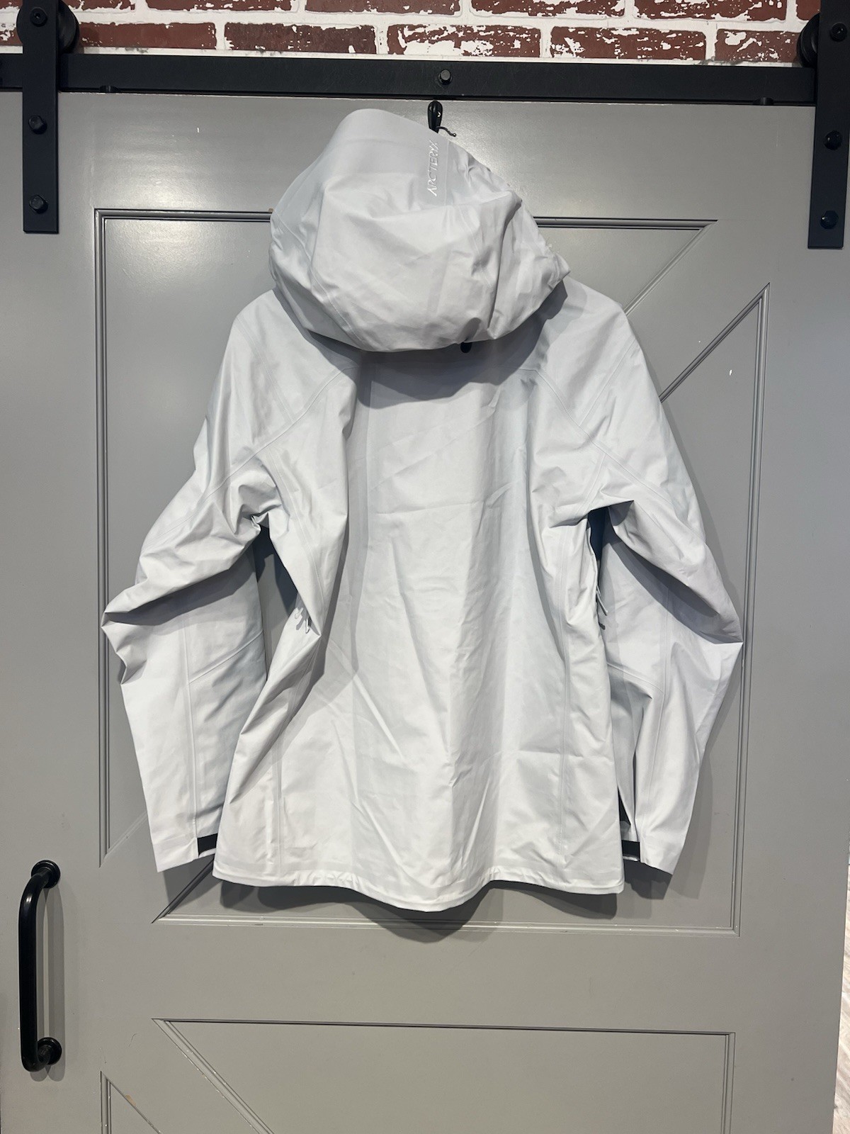 Arcteryx Goretex Beta SL jacket Womens Large Solitude Grey New With Tags thumbnail 6