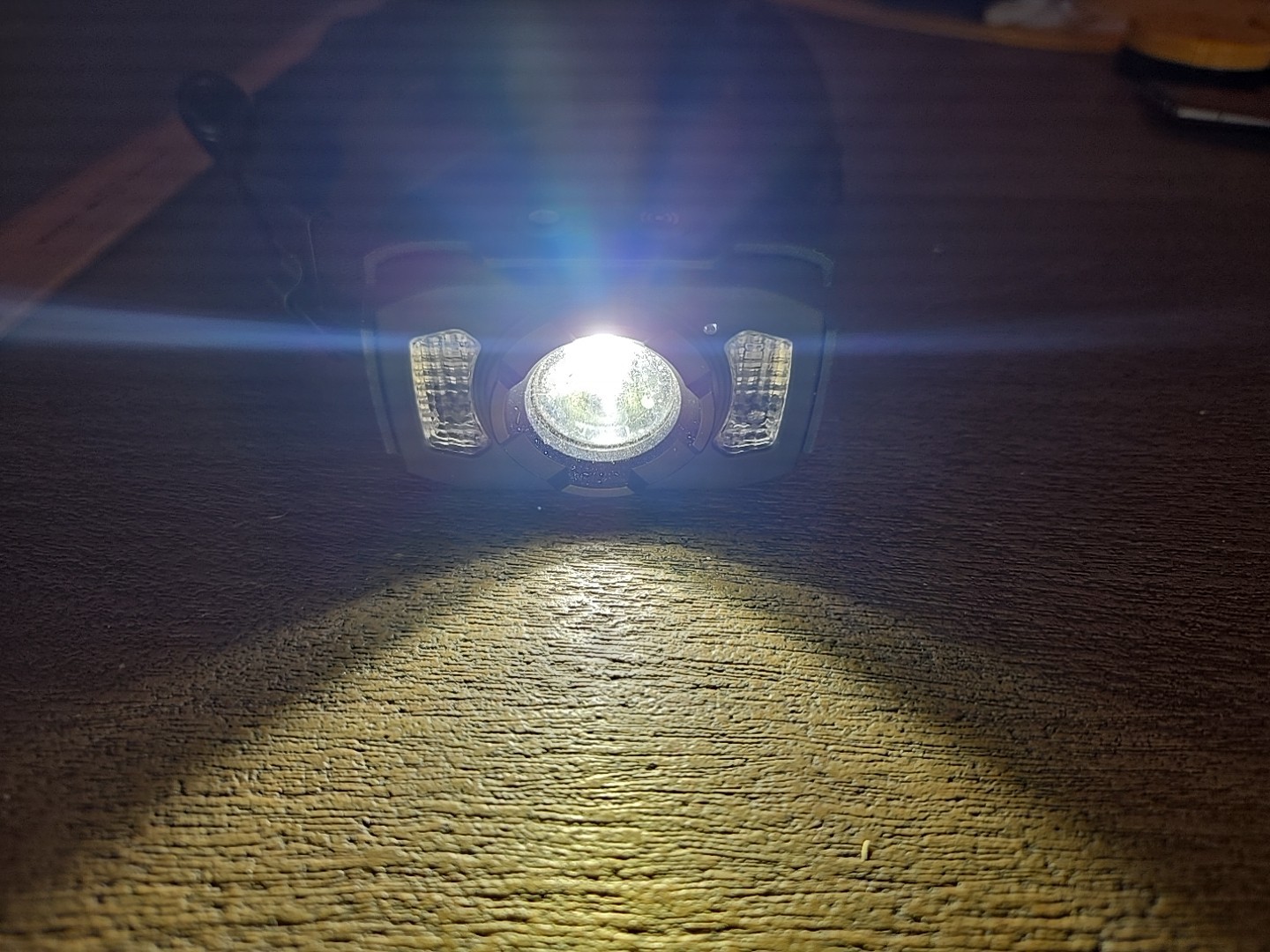 Swiss Tech Rechargeable LED Headlamp IP54 Weatherproof Drop Resistant See All 👀