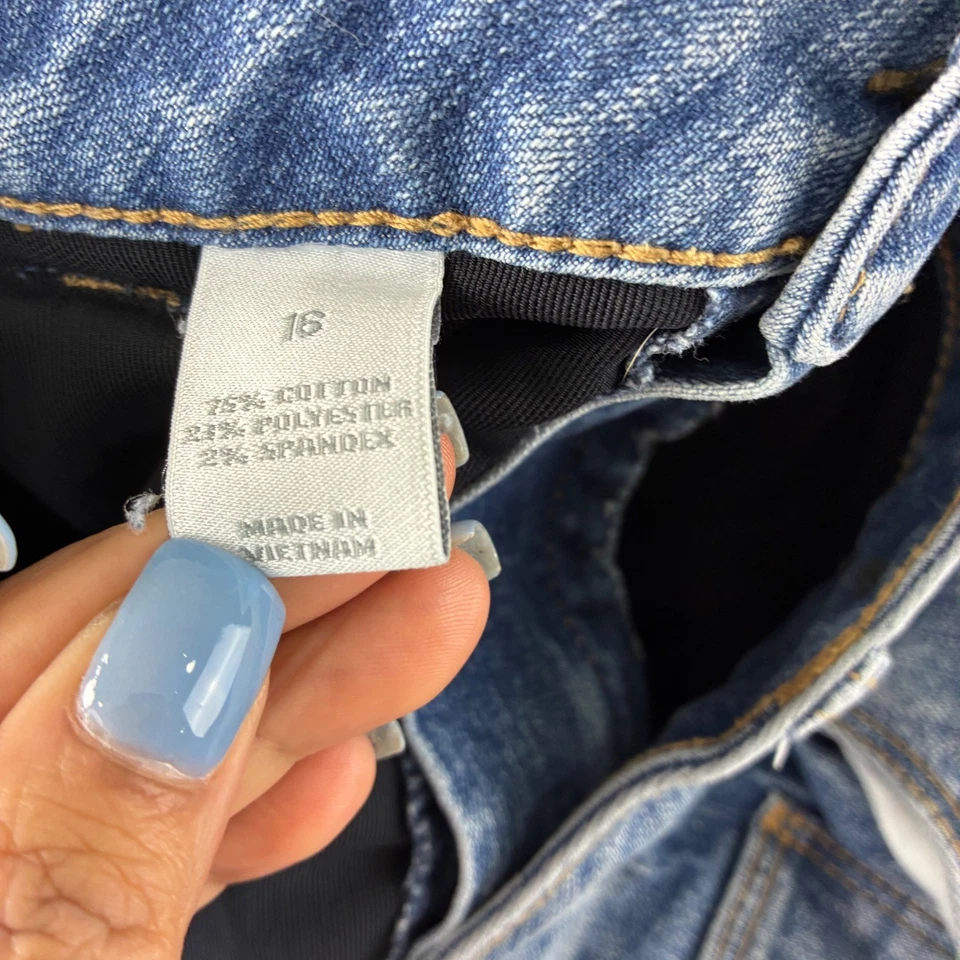 Bermudas vaqueras de moda Bug para mujer con puños talla 16 bolsillos bordados Y2K Foto 3 de 4