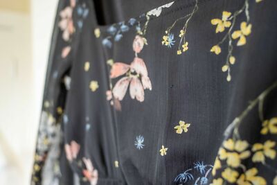 H&M Black Floral Dress with Mesh Overlay and Slip Fit n Flare Square Neck Size S | eBay H&M Black Floral Dress with Mesh Overlay and Slip Fit n Flare Square Neck Size S | eBay