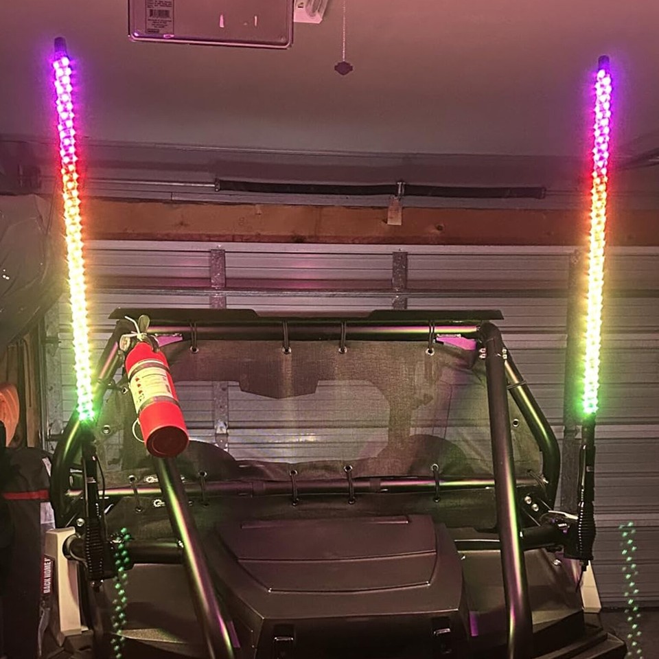 Motorcycle Antenna Flags 3-Foot RGB LED Spiral Light With Flag & Remote For UTV, ATV, RZR, Jeep - 12V DC Whip Antenna - Foto 10