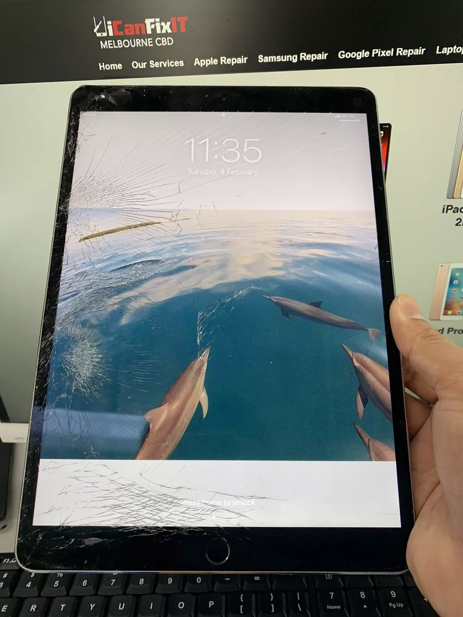 iPad Pro 12.9 3rd/ 4th Gen Cracked Glass and Screen Repair