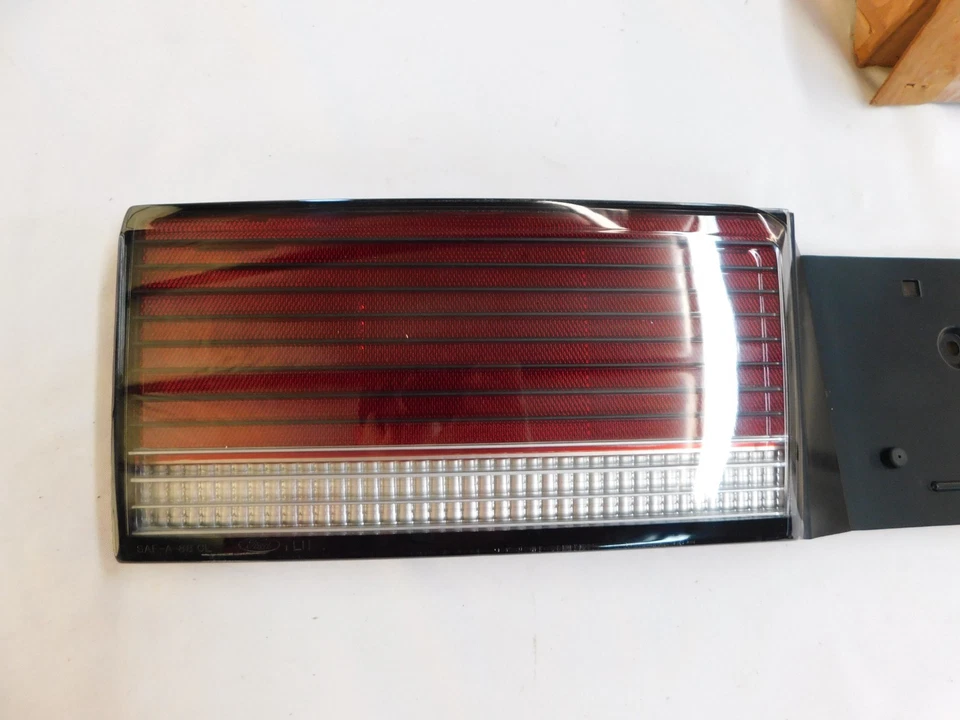 NOS OEM Ford 1988 1989 Lincoln Continental Tail Light Lamp Reflector Lens Panel - Image 4 of 4