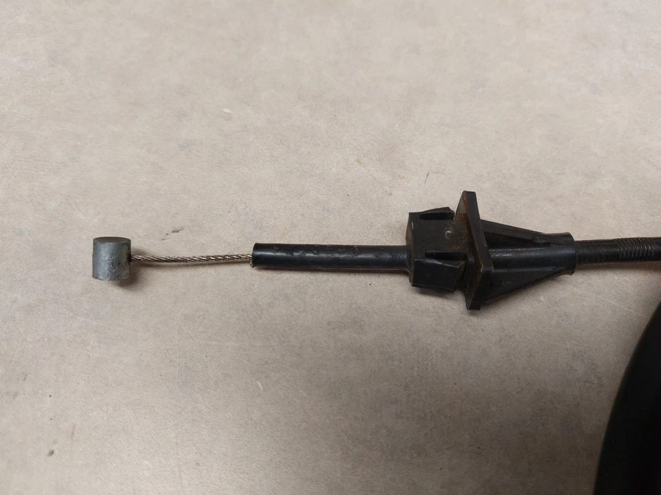 1989 Chrysler TC by Maserati gas throttle accelerator cable 89 90 91 4300844 - Image 3 of 4