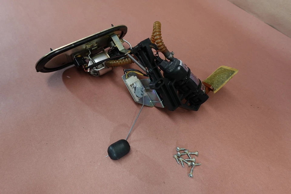 Harley-Davidson Road King 2007-2011 FLHR tanque de gasolina bomba de combustible Foto 2 de 4