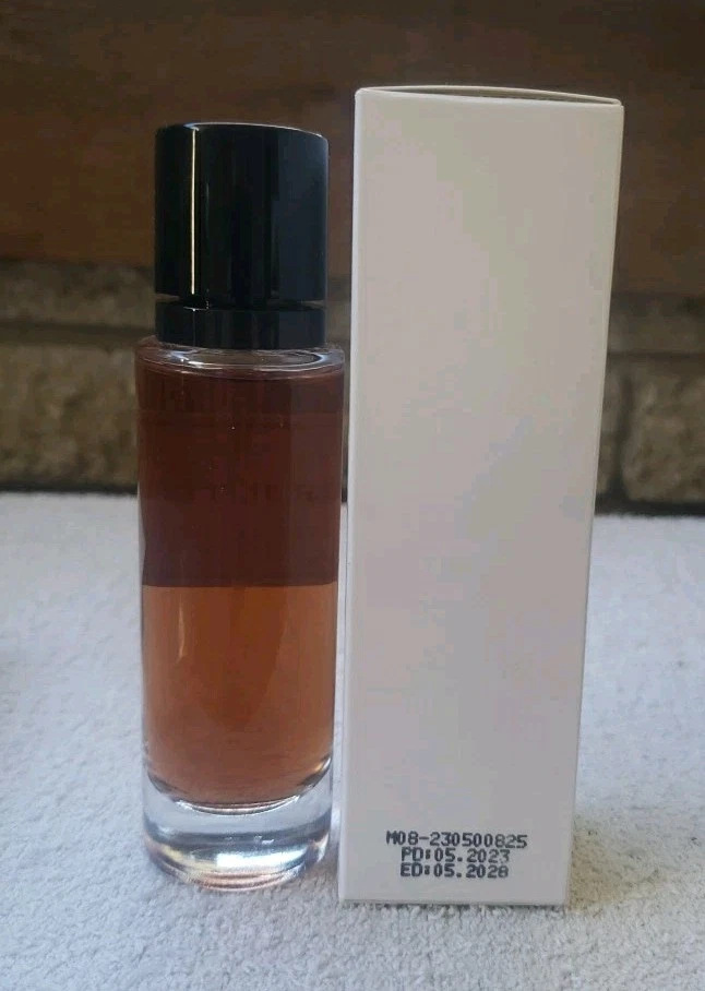 Cuir Intense By New Ard Al Zaafaran Privee Couture Eau De Parfum 1,02 Oz Spray - Imagem 4 de 4