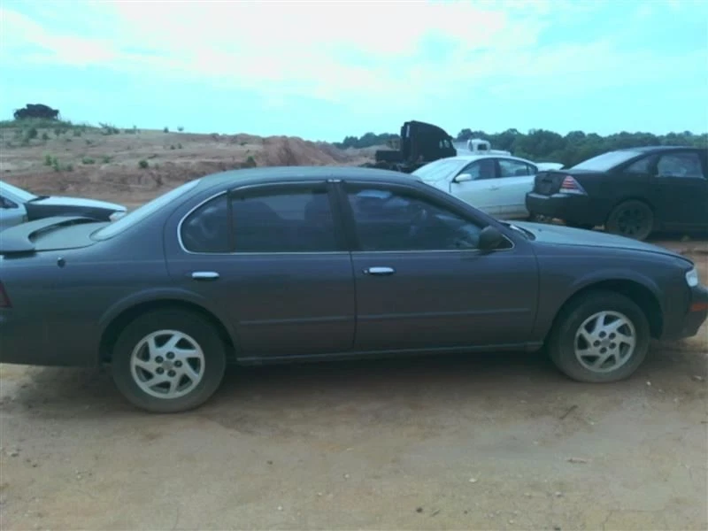 Automatic Transmission W/O Limited Slip Diff Fits 95-99 Nissan Maxima OEM - Image 4 of 4