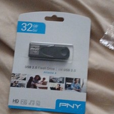 PNY Attache 4 32GB USB 2.0 Flash Drive Black P-FD32GATT4-GE