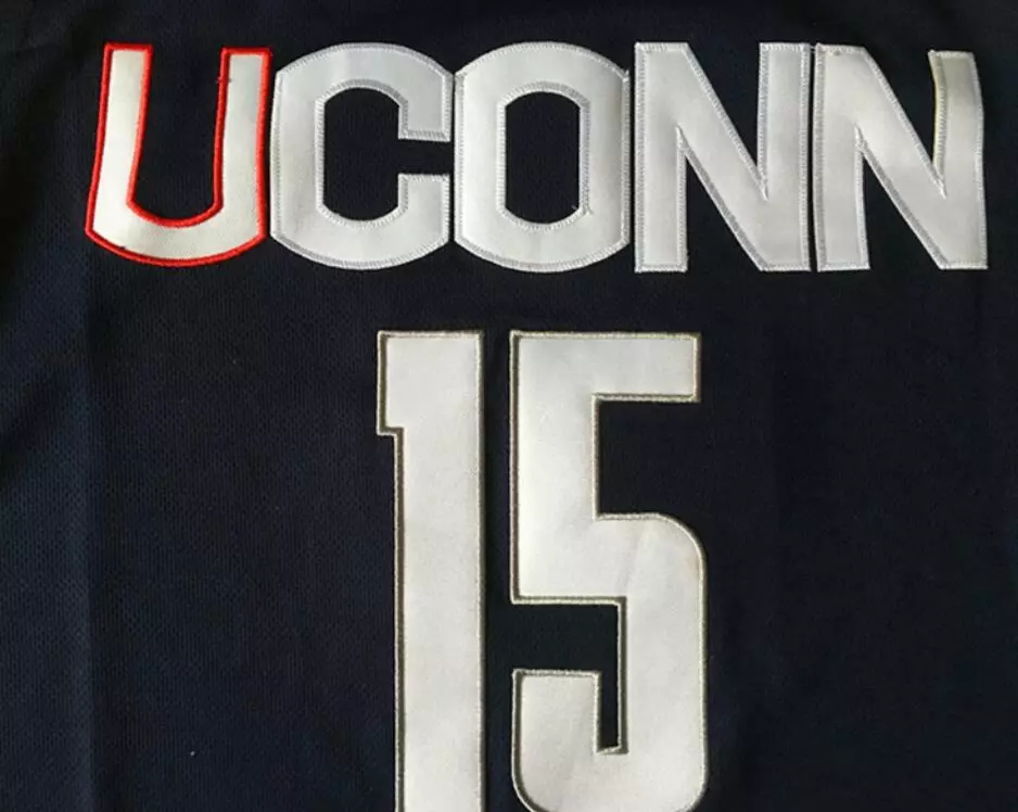 Retro Brand Men's UConn Huskies Kemba Walker #15 Blue Replica Basketball Jersey, Small