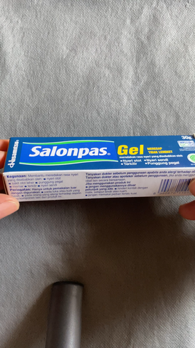Salonpas Gel 30g – Fast Relief for Muscle Pain – 1 to 4 Packs - Video 1 von 1