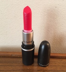 mac retro matte lipstick relentlessly red