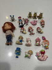 Vintage 1980  s AGC Strawberry Shortcake LOT of 19 PVC 2  Mini Figures  Bandai