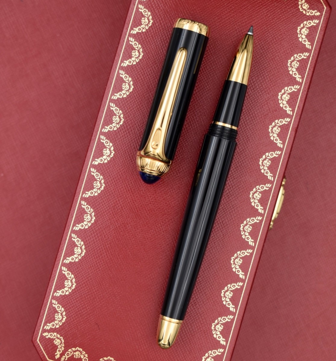 CARTIER Roadster R de Cartier Black Gold Trim Rollerball Pen (RB