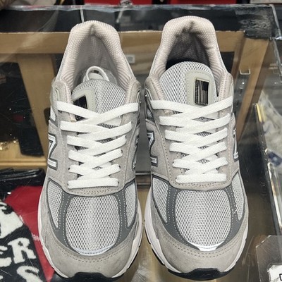 New Balance Men s 990v5 Gray/White/Black Suede/Mesh Low Top Lace-Up Sneaker
