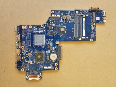 Toshiba Satellite C870D Mainboard H000043610 mit AMD E2-1800 APU