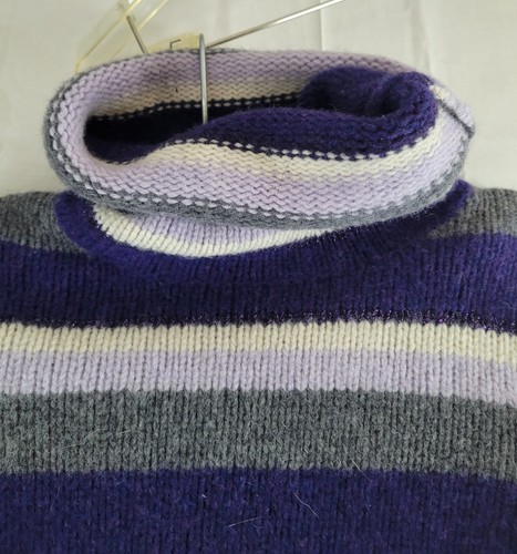 American Eagle Lambswool Pullover Sweater Girl's Youth Medium Purple Mock Neck - Picture 3 of 13