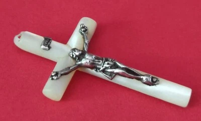 Ancien Pendentif Croix Crucifix en Nacre ? - Photo 1/4