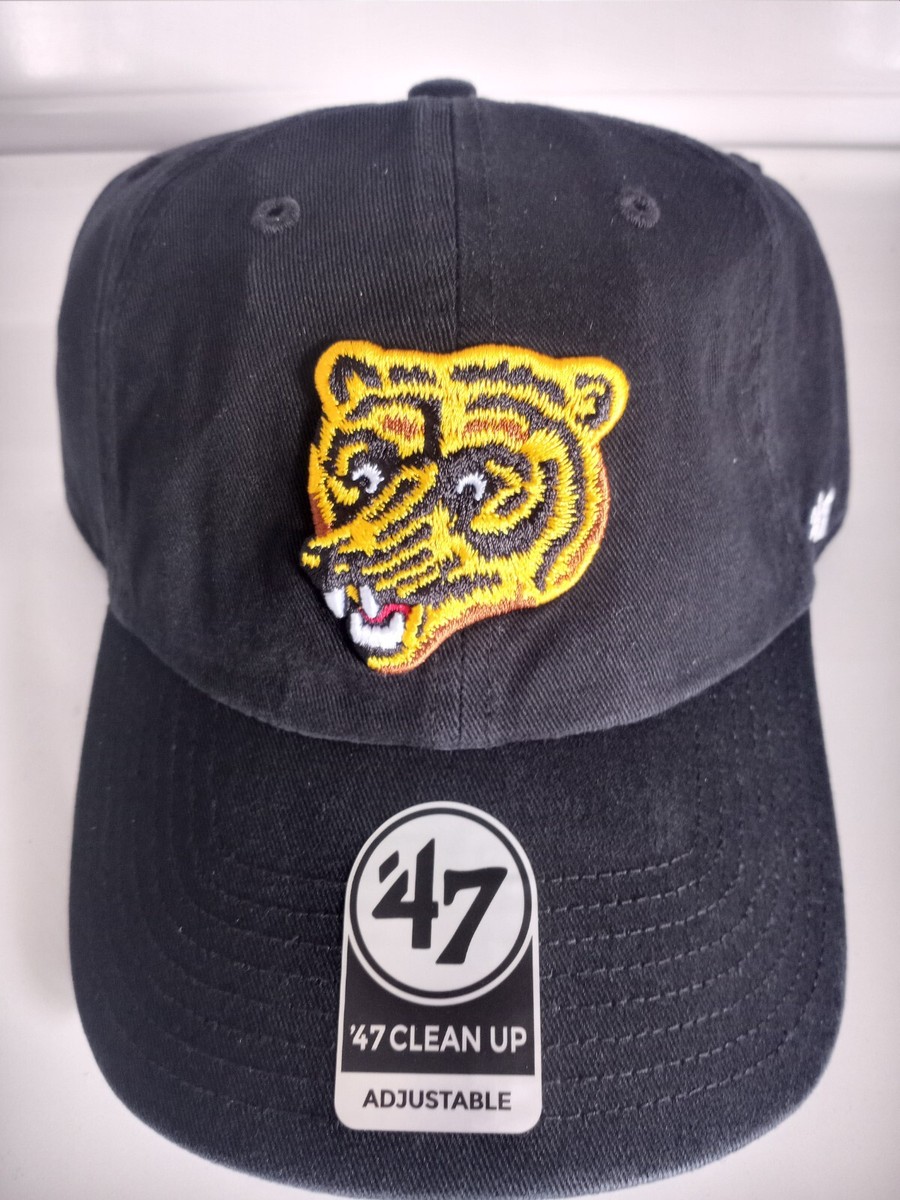 Boston Bruins NHL '47 Brand Throwback Black Clean Up Strapback
