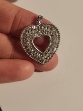 10k White Gold Diamonds Heart Pendant