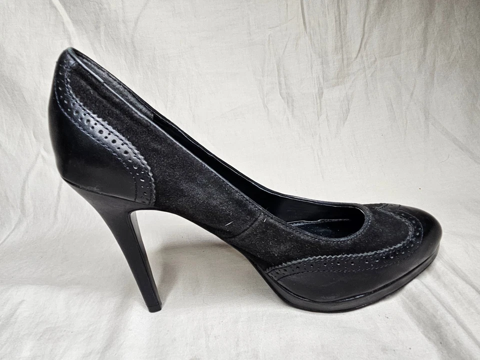 Tacones de aguja Ralph Lauren plataforma punta de ala tacones altos para mujer talla 8,5 B gamuza negra Foto 3 de 4