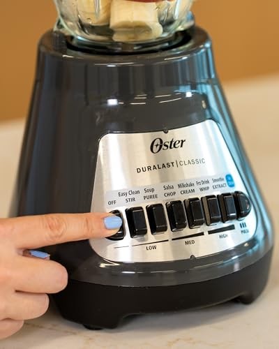 Oster® Classic Series 8-Speed Blender with 6-Cup Glass One Size