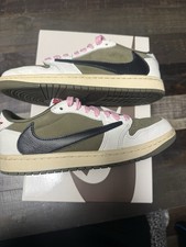 Travis Scott Jordan 1 Olive Size 5.5
