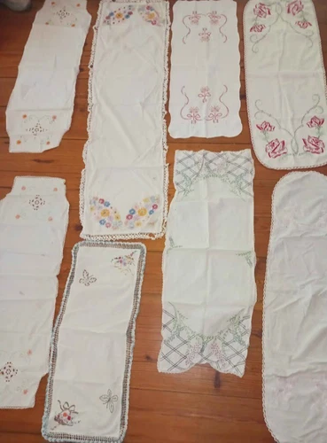 8 Vintage Floral Embroidered Table Runners (Lot #2)