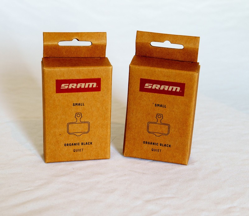 SRAM disc brake pads small organic black (quiet).