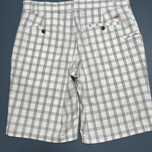 Dockers Men’s White Pinstriped Chino Casual Flat Front Shirt Sz 34/10 EUC