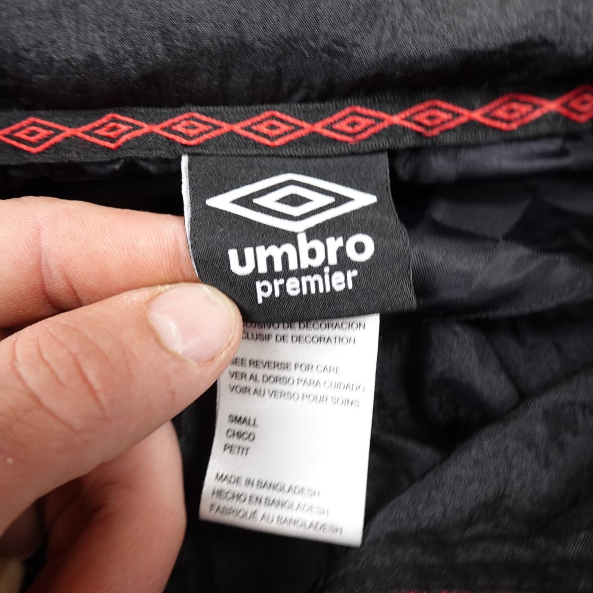 Umbro Jacket Mens Small Black Soccer Futbol Football Anorak Umbro Jacket Mens Small Black Soccer Futbol Football Anorak