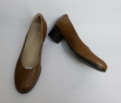 ecco pumps brown
