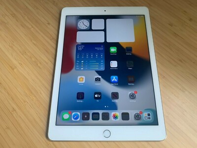 iPad air 2 silver Wi-Fi-cell 32GB バッテリー94％