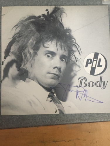 JOHNNY ROTTEN SIGNED AUTOGRAPHED ALBUM - JOHN LYDON SEX PISTOLS  WITH PSA LOA - Picture 1 of 8