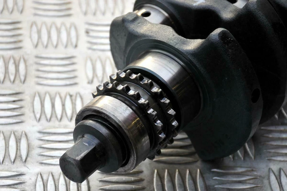 Cigüeñal motor Land Rover Freelander TD4 / BMW E39 E46 M47 37CR4 / 2246861 Foto 3 de 4