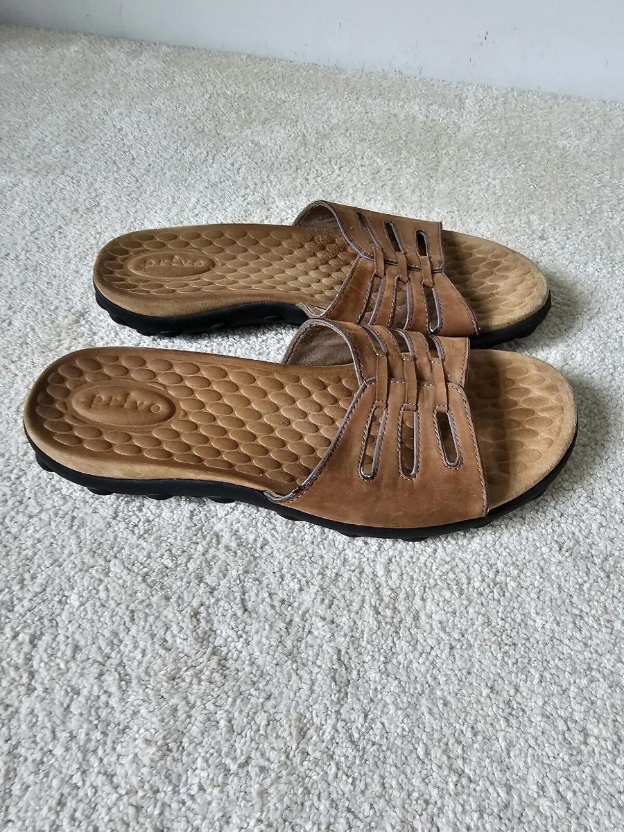 Privo sandals slides Woman s Size 9M Slupon Leather Upper Cushioned 75501