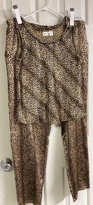 VTG Etonne  Brand 2 Piece Leopard Print Lounging/Sleep Set-M-By Sarah Richard s
