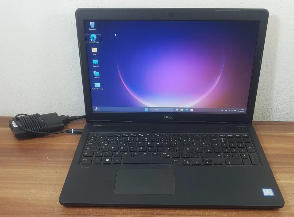 Dell Latitude 3580 · i3-6006U · 8GB · 250GB, Foto 1 von 5