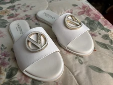 Valentino By Mario Valentino Bugola Slide Size 7M NWT NWOB Women’s White
