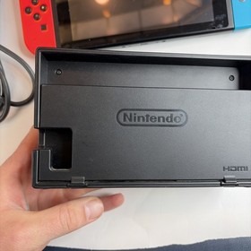 Nintendo Switch Console &ndash; Red & Blue Joy-Cons &ndash; Complete in Box US Model