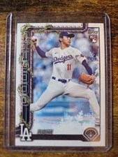 2025 Topps Holiday Roki Sasaki Rookie RC #H23 Los Angeles Dodgers