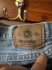 Vintage Y2K Wrangler Relaxed fit Men's Jean Shorts Jorts Denim Sz 30 Distressed