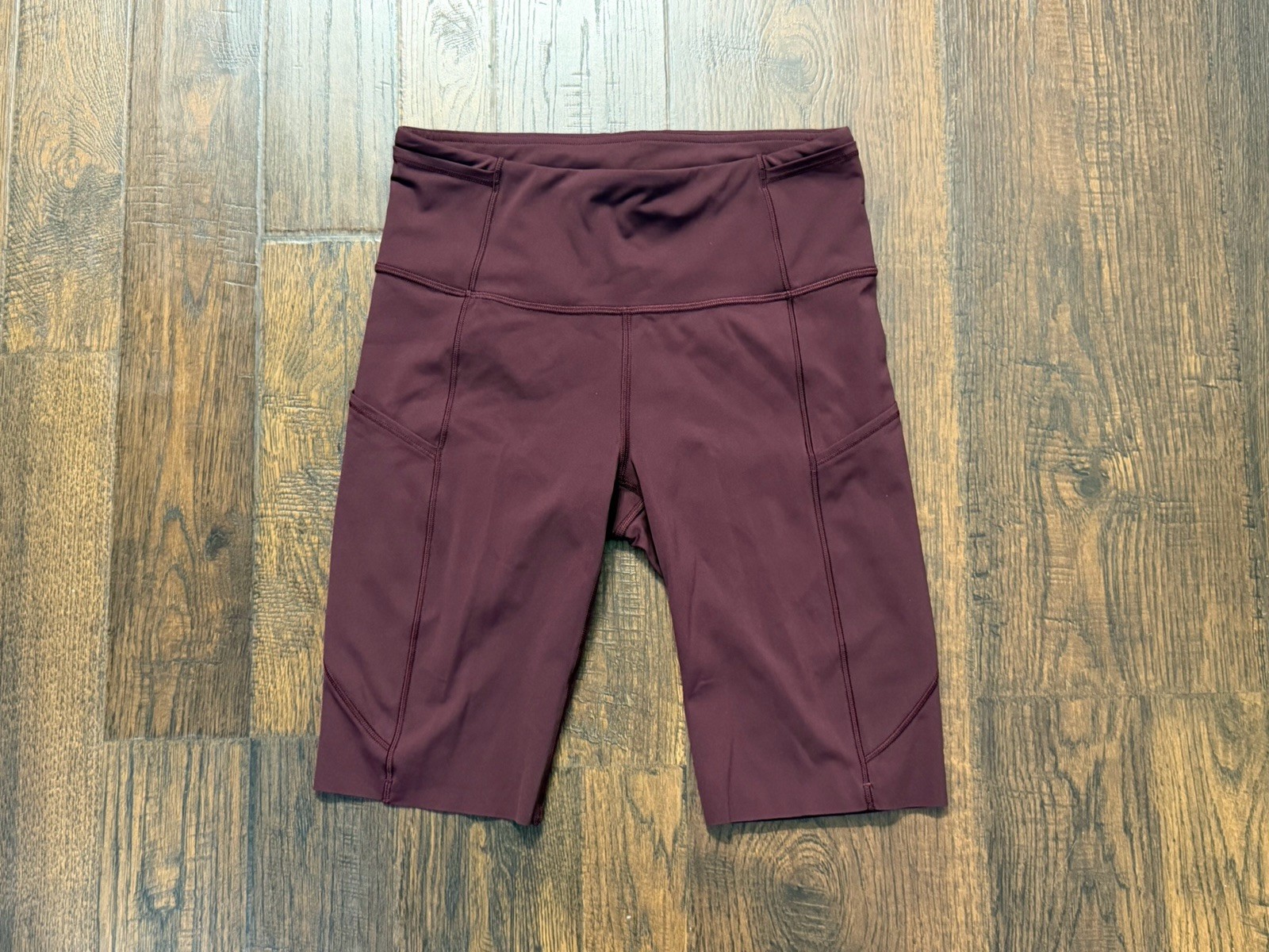 Lululemon 9” Align High Rise Biker Shorts Womens Size 6 Burgundy Activewear Yoga