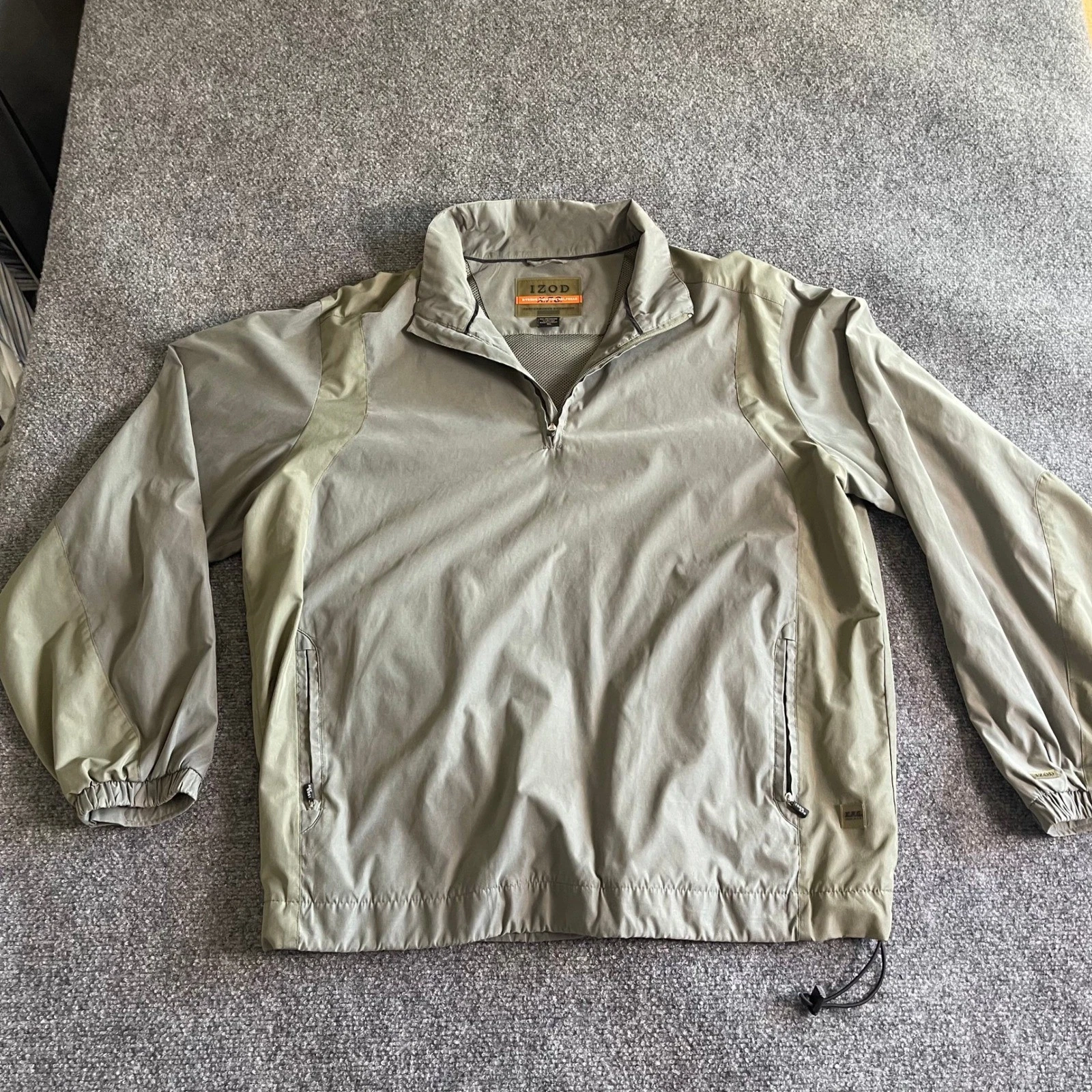 IZOD XFG Mens XL Khaki Green Quarter Zip Golf Windbreaker Pullover Jacket