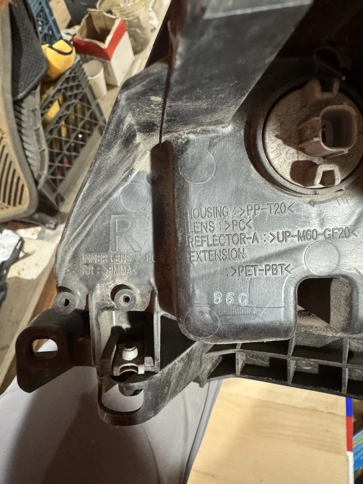 Faro pasajero derecho Honda Fit 2007-2008 OEM 86G Foto 4 de 4